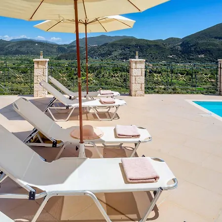 Thea Ponti Βίλα Πόντι