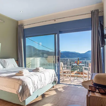 Thea Ponti Πόντι