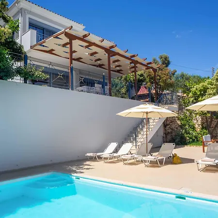 Thea Ponti Villa