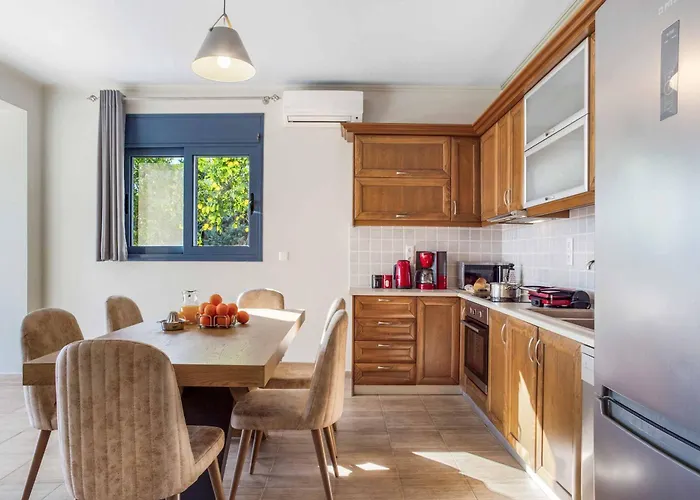 Thea Ponti Villa Pondi