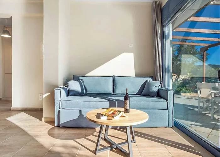 Thea Ponti Villa Pondi